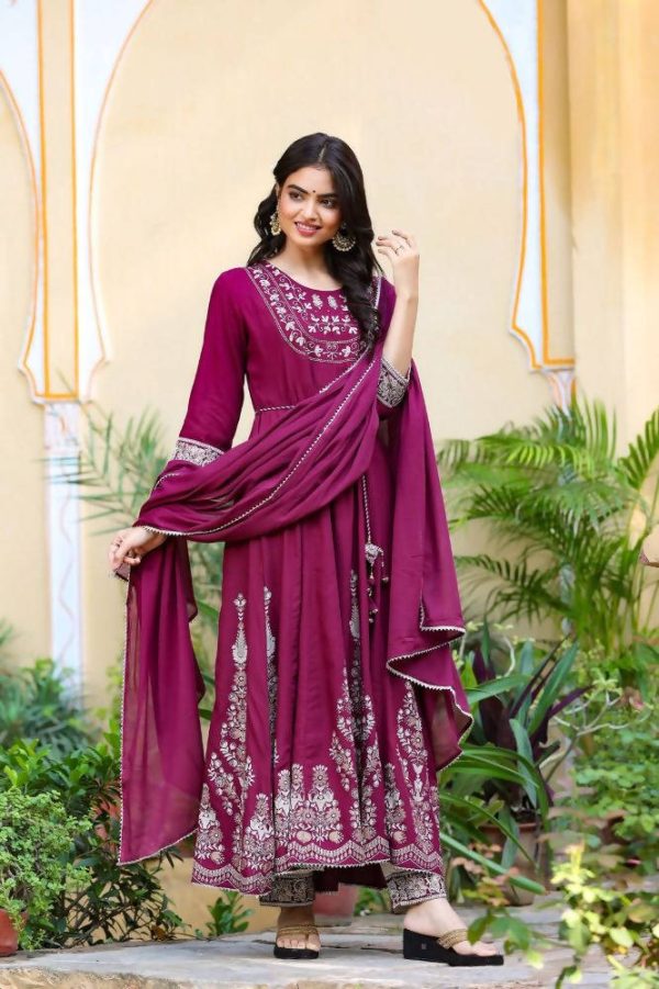 Yufta Women s Burgundy Anarkali Kurta Dupatta Set Fashion