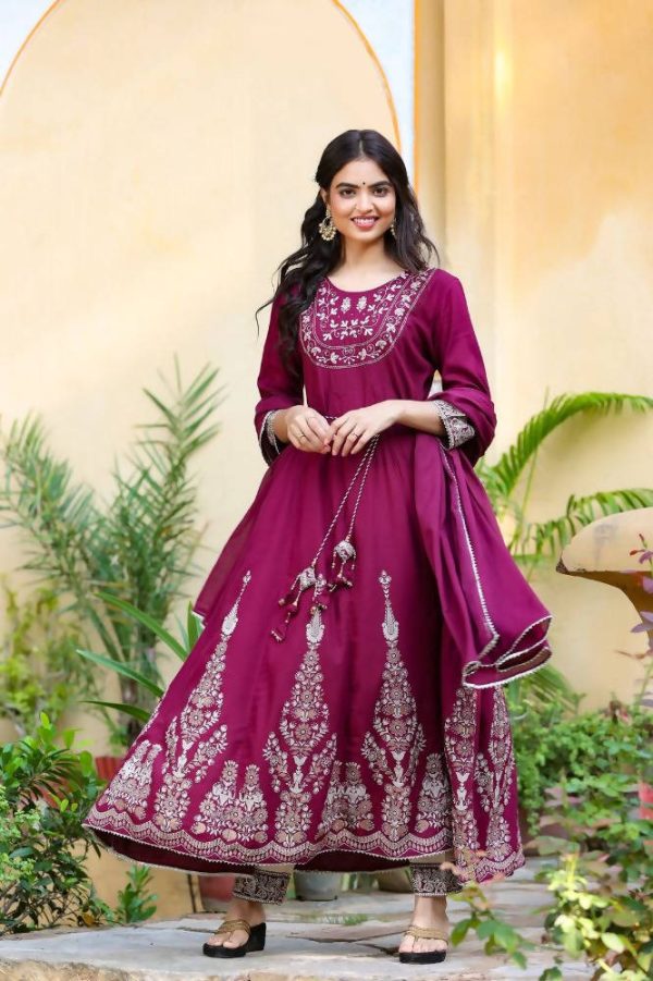 Yufta Women s Burgundy Anarkali Kurta Dupatta Set Fashion