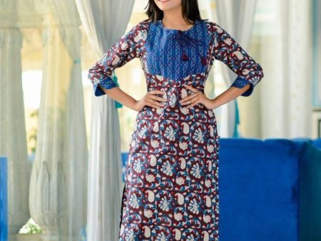 Yufta Women Blue Floral Printed Regular Pure Cotton Kurta with Trouser Fashion