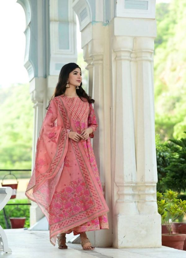 Yufta Pink Handblocked Printed Kurta with Trouser and Dupatta Online